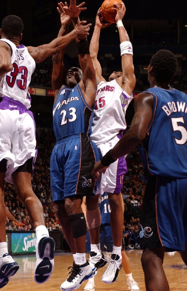 球队因为伤 球队因为伤