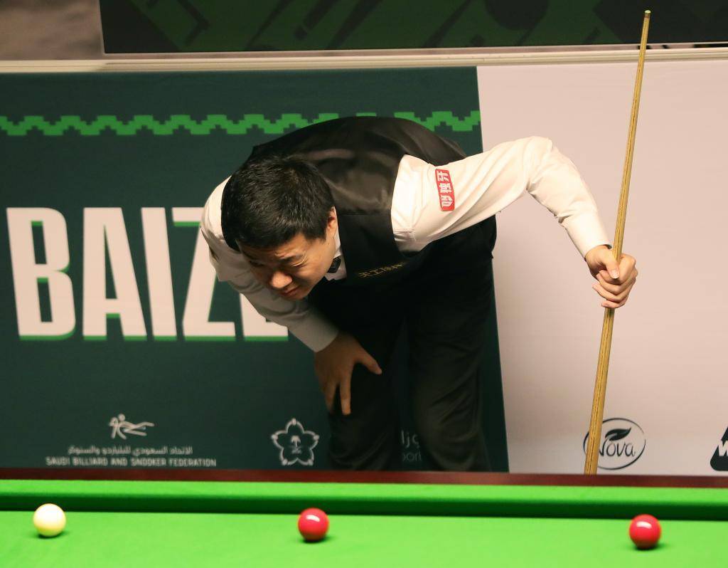 一个新教练 一个新教练